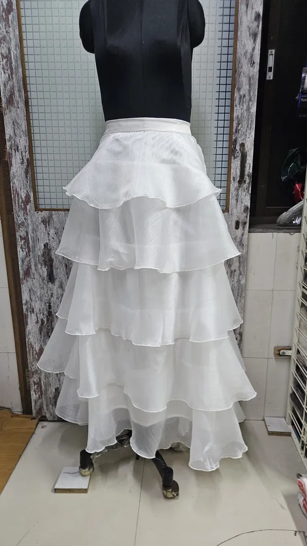 Women'S_White_Tiered_Ruffle_Maxi_Skirt