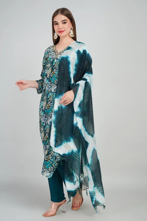 Women_Rayon_Kurta_And_Trouser_With_Dupatta_Set_Elegant_Party_And_Festive_Wear