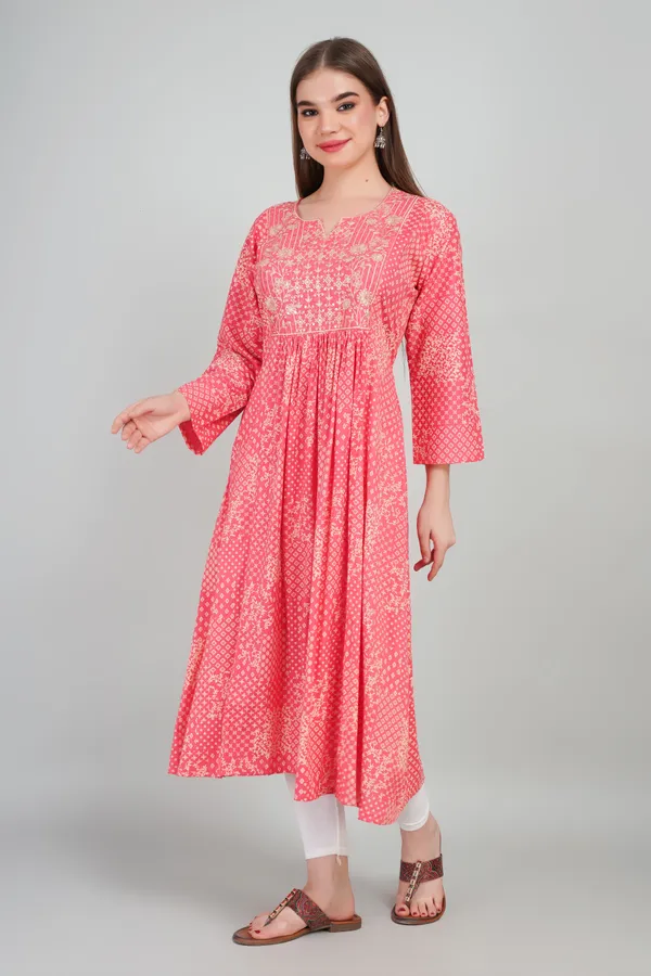 Gajari_Women_Rayon_Kurti_Elegant_Party_And_Festive_Wear