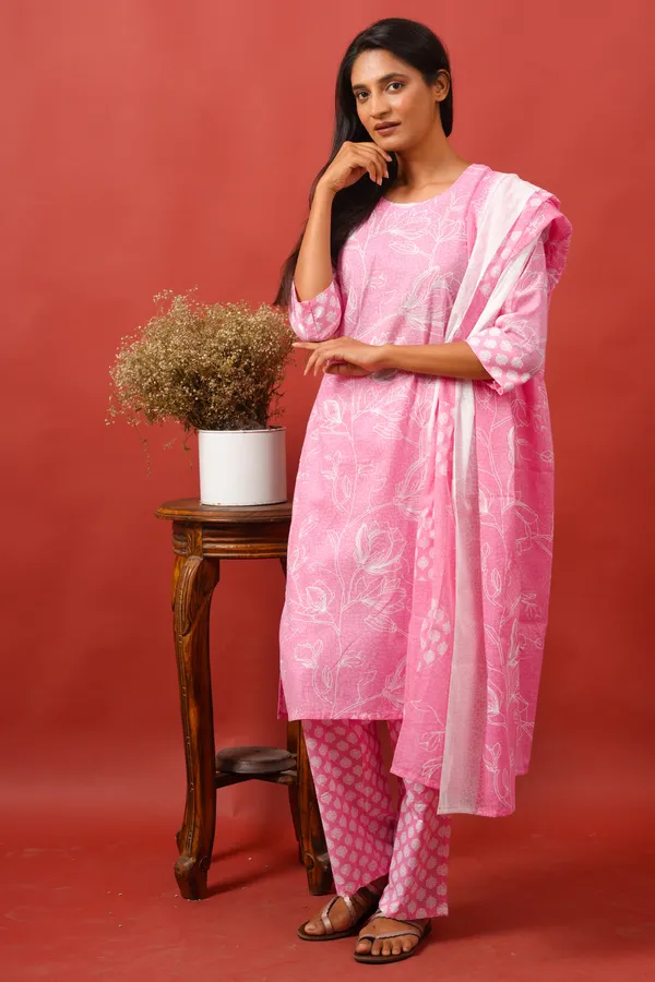 Women_Cotton_Kurta_And_Trouser_With_Dupatta_Set_Elegant_Party_And_Festive_Wear_For_Women
