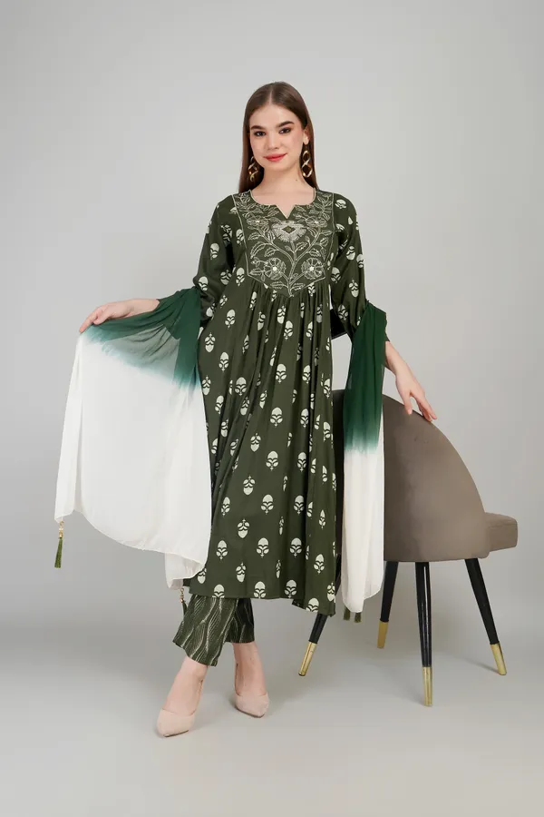 Women_Cotton_Kurta_And_Trouser_With_Dupatta_Set_Elegant_Party_And_Festive_Wear