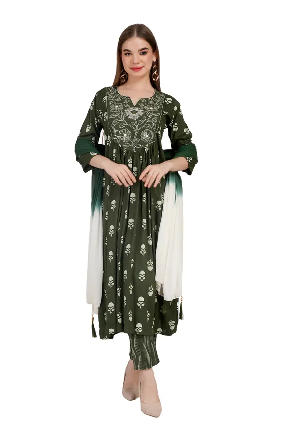 Women_Cotton_Kurta_And_Trouser_With_Dupatta_Set_Elegant_Party_And_Festive_Wear
