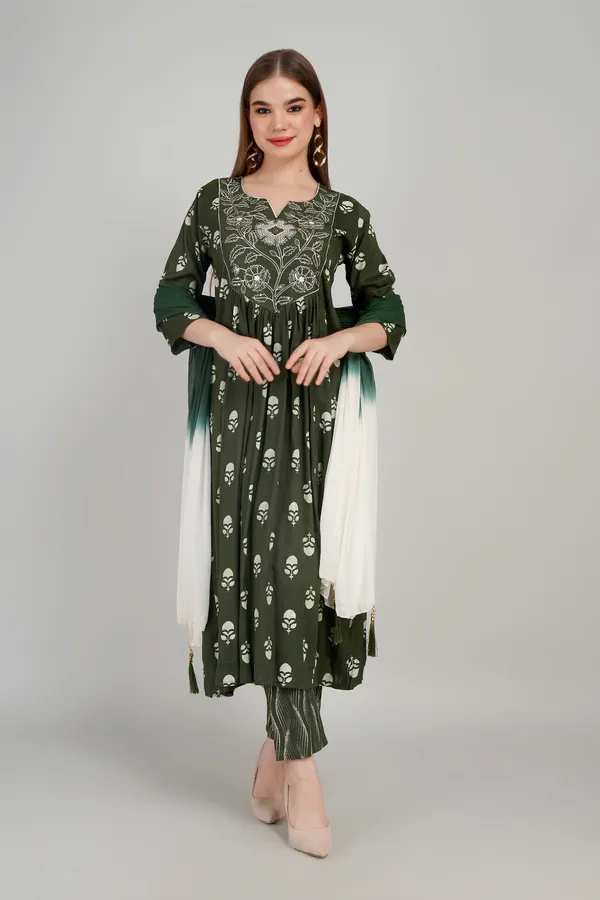Women_Cotton_Kurta_And_Trouser_With_Dupatta_Set_Elegant_Party_And_Festive_Wear