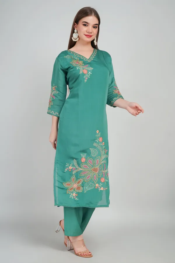 Green_Women_Mul_Chanderi_Kurta_With_Trousers_And_Dupatta_Set_Party_And_Festive_Wear