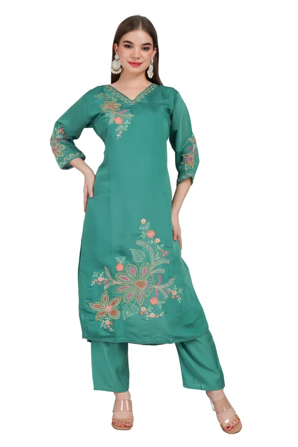 Green_Women_Mul_Chanderi_Kurta_With_Trousers_And_Dupatta_Set_Party_And_Festive_Wear