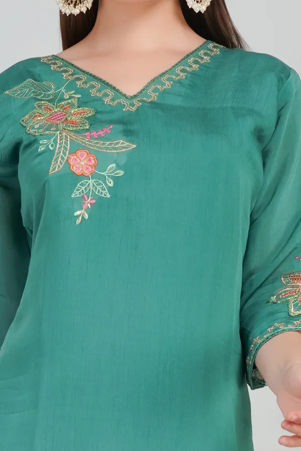 Green_Women_Mul_Chanderi_Kurta_With_Trousers_And_Dupatta_Set_Party_And_Festive_Wear