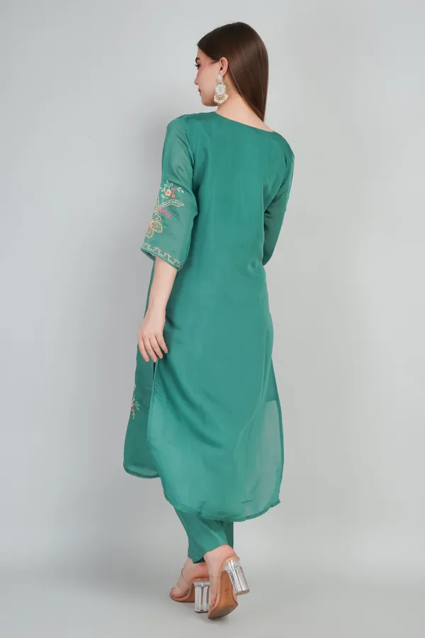 Green_Women_Mul_Chanderi_Kurta_With_Trousers_And_Dupatta_Set_Party_And_Festive_Wear