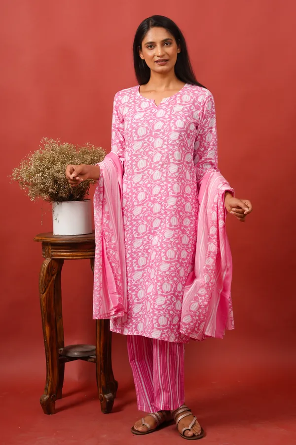 Women_Cotton_Kurta_And_Trouser_With_Dupatta_Set_Elegant_Party_And_Festive_Wear_For_Women