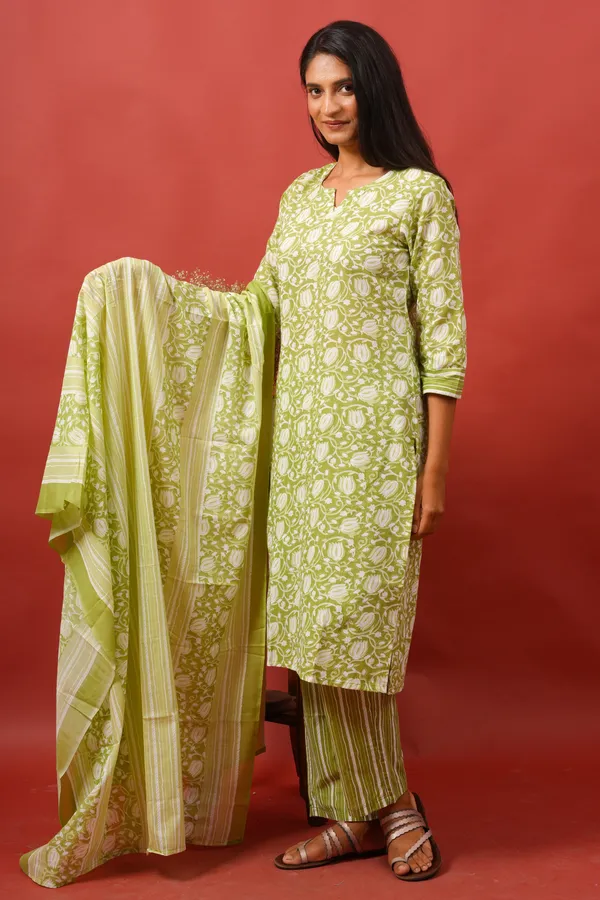 Women_Cotton_Kurta_And_Trouser_With_Dupatta_Set_Elegant_Party_And_Festive_Wear_For_Women