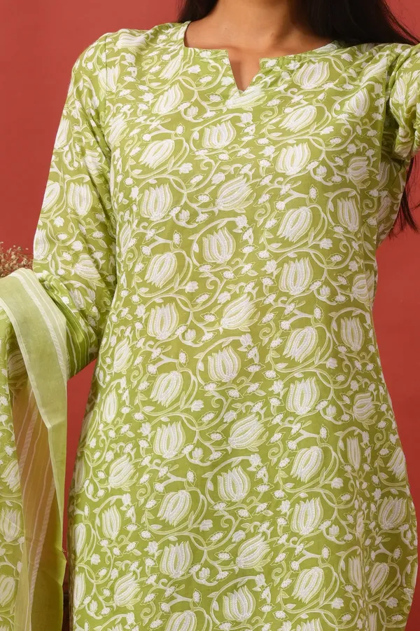 Women_Cotton_Kurta_And_Trouser_With_Dupatta_Set_Elegant_Party_And_Festive_Wear_For_Women