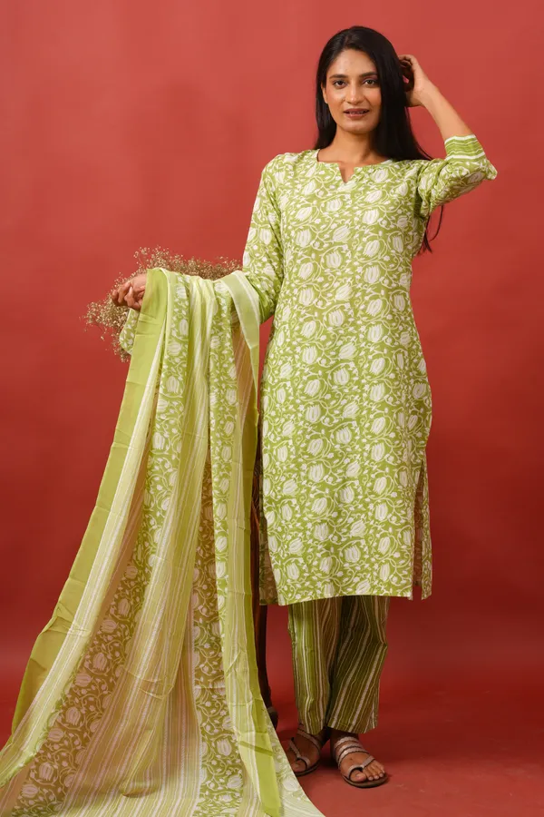 Women_Cotton_Kurta_And_Trouser_With_Dupatta_Set_Elegant_Party_And_Festive_Wear_For_Women