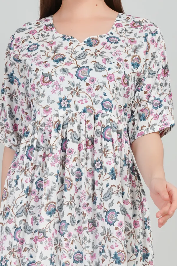 White_Women_Cotton_Kurti_Elegant_Party_And_Festive_Wear