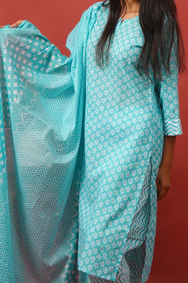 Women_Cotton_Kurta_And_Trouser_With_Dupatta_Set_Elegant_Party_And_Festive_Wear_For_Women