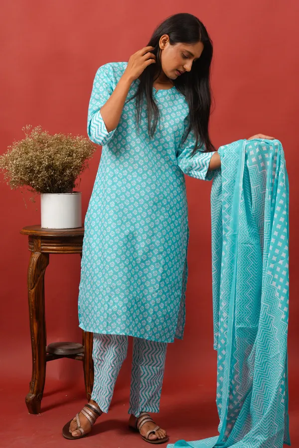 Women_Cotton_Kurta_And_Trouser_With_Dupatta_Set_Elegant_Party_And_Festive_Wear_For_Women