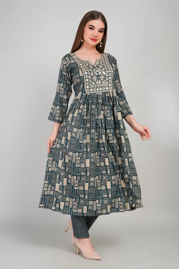 Women_Cotton_Kurta_And_Trouser_With_Dupatta_Set_Elegant_Party_And_Festive_Wear