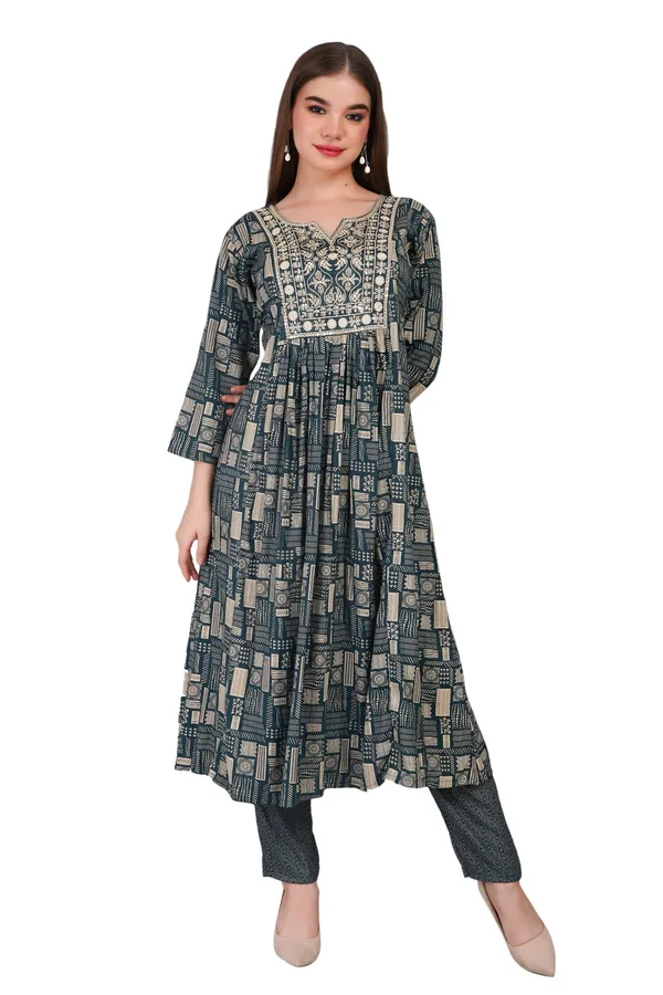 Women_Cotton_Kurta_And_Trouser_With_Dupatta_Set_Elegant_Party_And_Festive_Wear