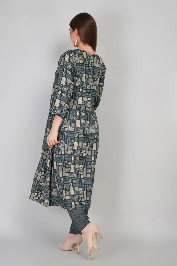 Women_Cotton_Kurta_And_Trouser_With_Dupatta_Set_Elegant_Party_And_Festive_Wear