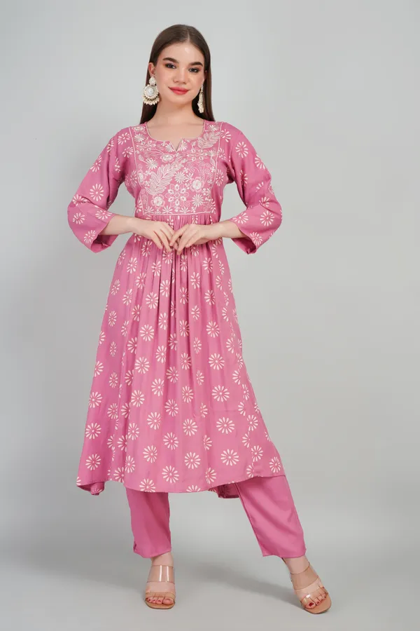 Women_Cotton_Kurta_And_Trouser_With_Dupatta_Set_Elegant_Party_And_Festive_Wear