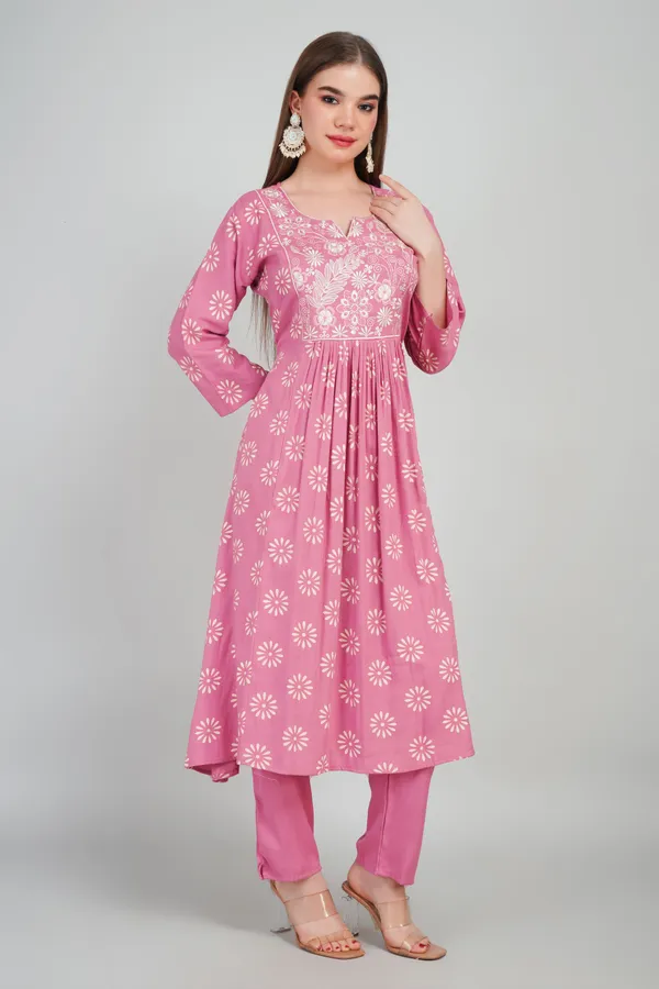 Women_Cotton_Kurta_And_Trouser_With_Dupatta_Set_Elegant_Party_And_Festive_Wear