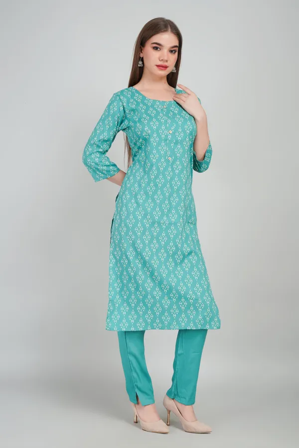 Women_Rayon_Kurta_And_Trouser_With_Dupatta_Set_Elegant_Party_And_Festive_Wear