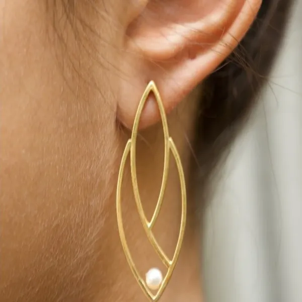 Premium_And_Fancy_Design_Brass_Dew_On_Leaf_Earring