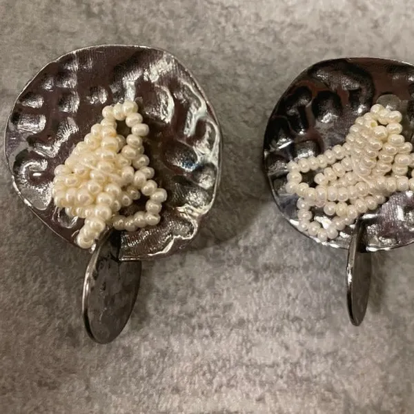 Premium_And_Fancy_Design_Brass_Wheel_Earring_Grey
