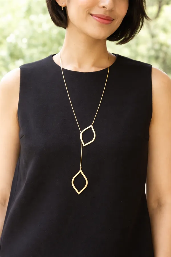 Premium_And_Fancy_Design_Brass_Leaf_In_Leaf_Necklace