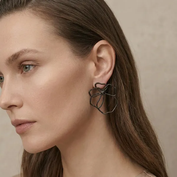 Premium_And_Fancy_Design_Brass_Poppy_Earring_Black