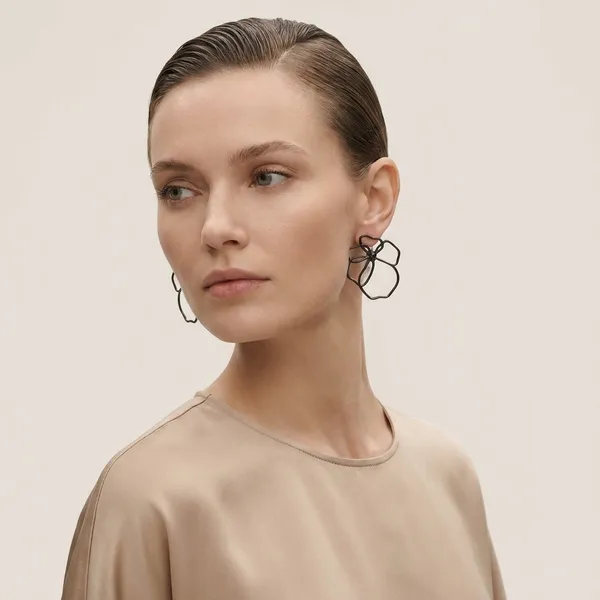 Premium_And_Fancy_Design_Brass_Poppy_Earring_Black
