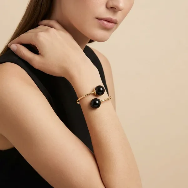 Premium_And_Fancy_Design_Brass_Endless_Bracelet_Black