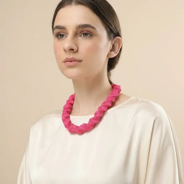 Premium_And_Fancy_Design_Brass_Thread_Necklace_Pink