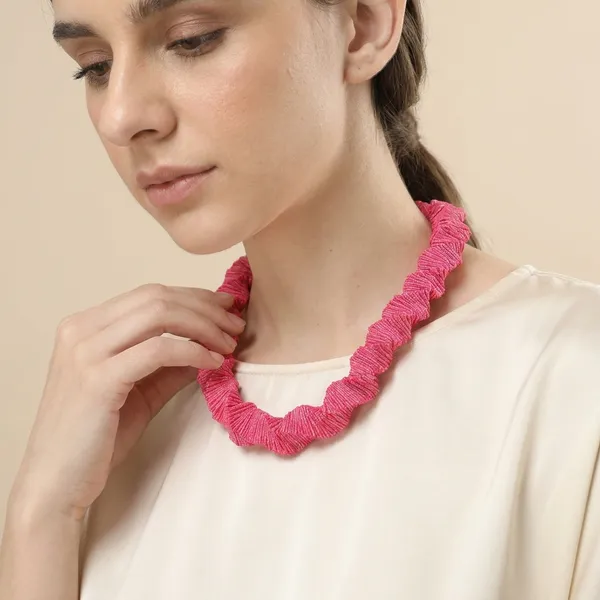 Premium_And_Fancy_Design_Brass_Thread_Necklace_Pink