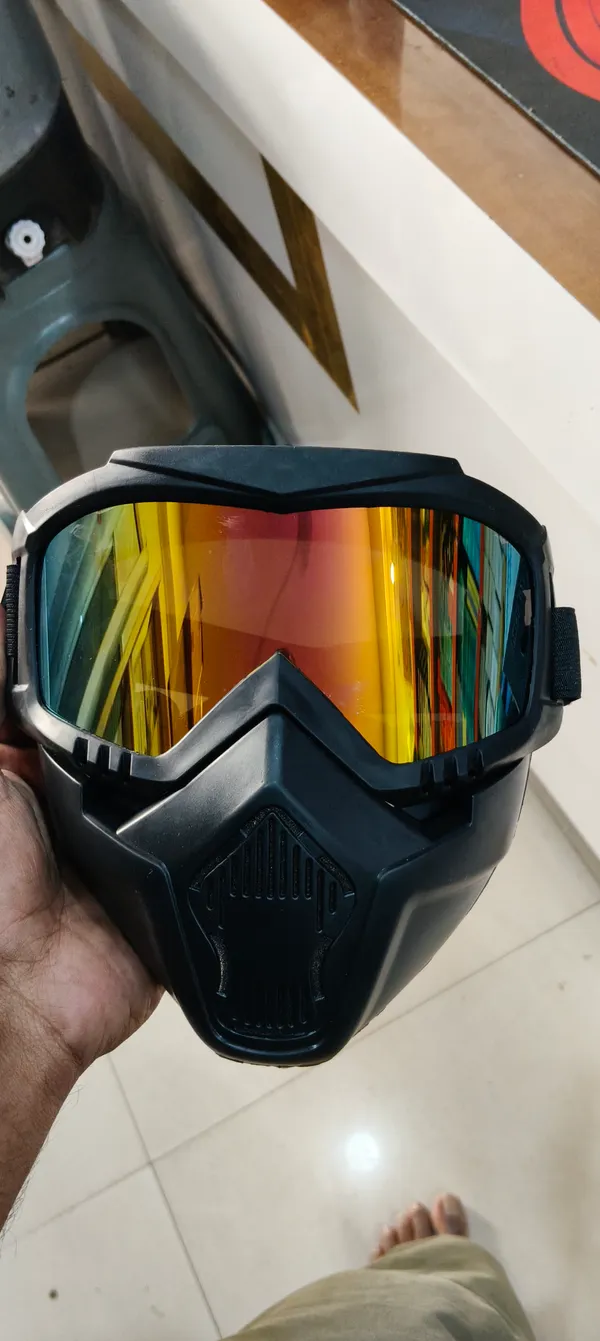 Retro_Full_Face_Motorcycle_Goggles_With_Rainbow_Reflective_Lens