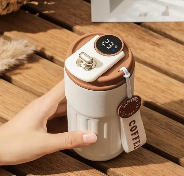 Smart_Temperature_Display_Coffee_Mug_With_Mixer_-_Portable_Rechargeable_Self-Stirring_Tumbler_(White/Brown)