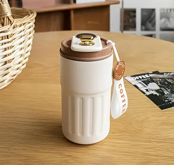 Smart_Temperature_Display_Coffee_Mug_With_Mixer_-_Portable_Rechargeable_Self-Stirring_Tumbler_(White/Brown)