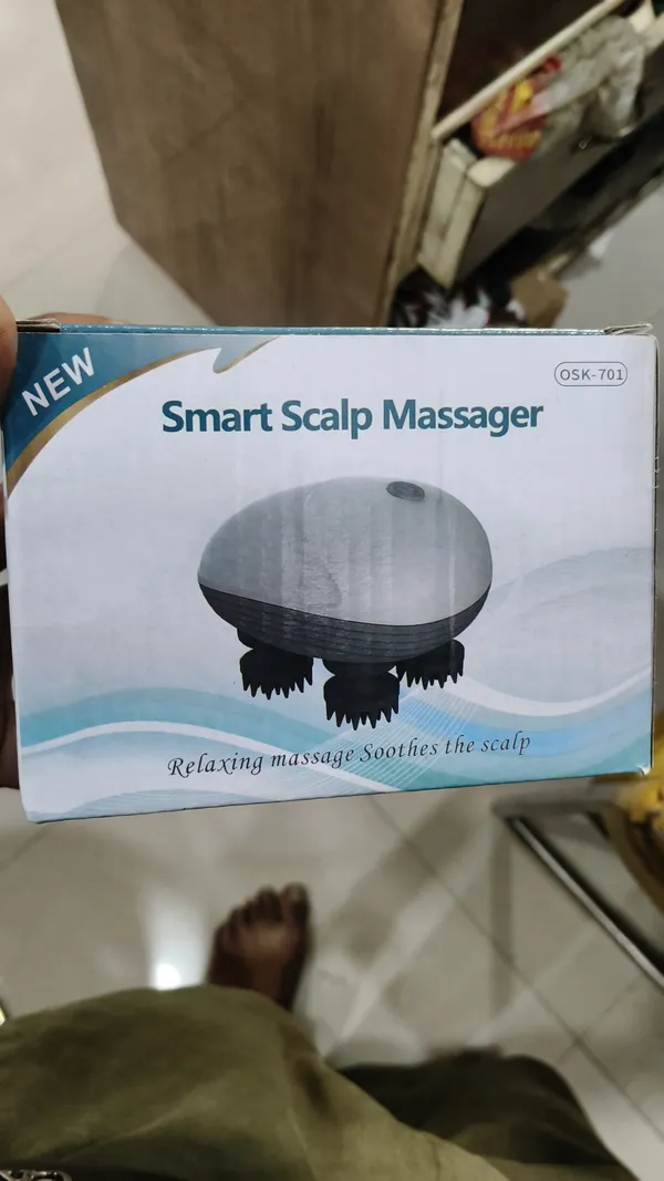 Smart_Scalp_Massager_With_Led_Light_–_Rechargeable_Head_Massager_For_Relaxation_And_Stress_Relief