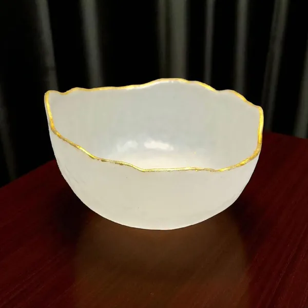 Moroccan_Selenite_Charging_Bowl_with_Gold_Rim_Cleanse,_Recharge_And_Amplify_Your_Crystals_Instantly