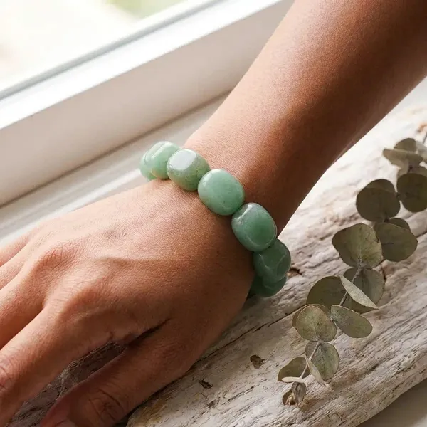 Natural_Green_Aventurine_Tumbled_Stone_Bracelet_Stone_of_Luck,_Prosperity_And_New_Beginnings