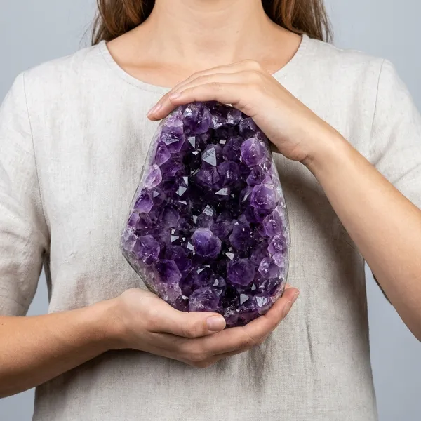 Natural_Amethyst_Crystal_Cluster_Deep_Purple_Geode_Stone_Powerful_Healing,_Protection_And_Energy_Purifier