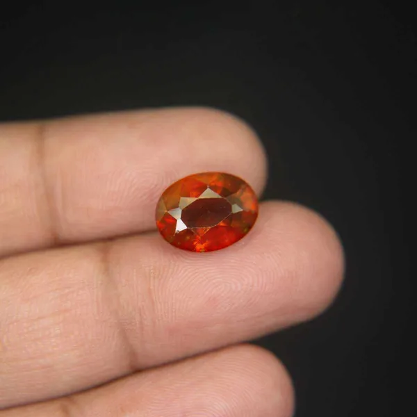 Natural_Hessonite_Garnet_Gemstone_Oval_Cut_Gemed_Stone_for_Astrological_Benefits