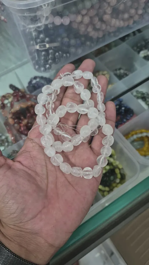 Natural_Tumbled_Clear_Quartz_Crystal_Beaded_Bracelet_Energy_Amplification,_Clarity_And_Healing_Enhancer