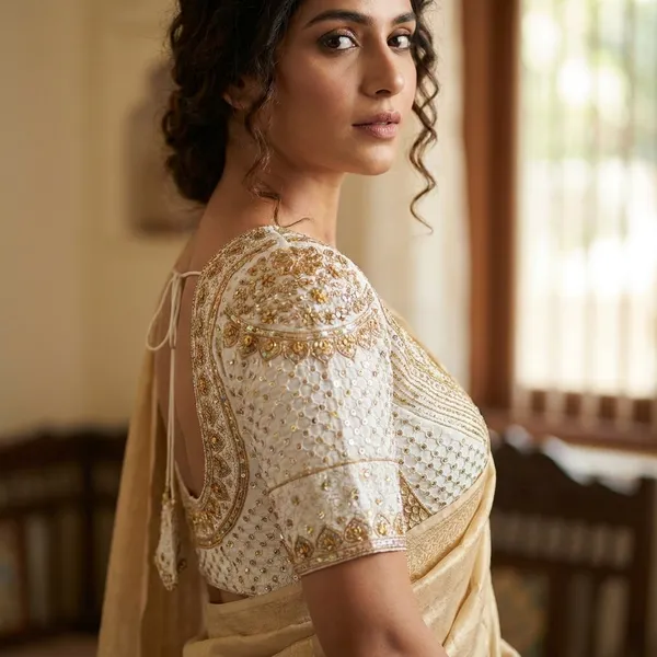 White_Elegant_Bridal_Blouse_For_Women