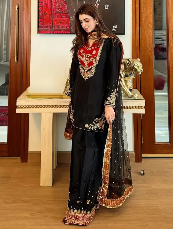 Black_Pure_Maska_Cotton_Top_Palazzo_And_Dupatta_For_Women