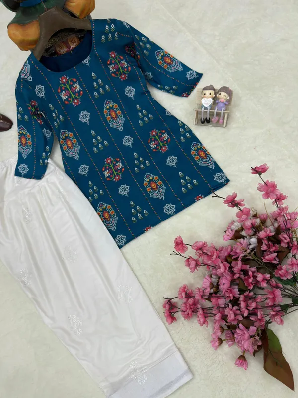 Blue_And_White_Elegant_Farshi_Maslin_Cotton_Co-Ord_Set_For_Women