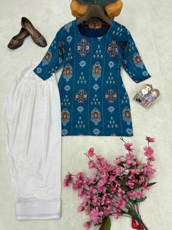 Blue_And_White_Elegant_Farshi_Maslin_Cotton_Co-Ord_Set_For_Women