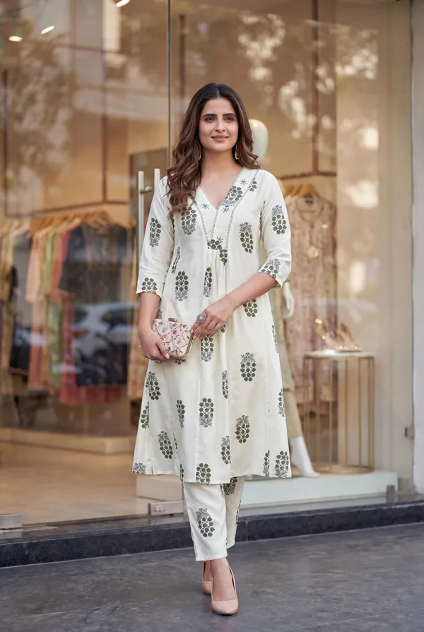 Off_White_Designer_Festive_Kurta_And_Pant_Set_For_Women