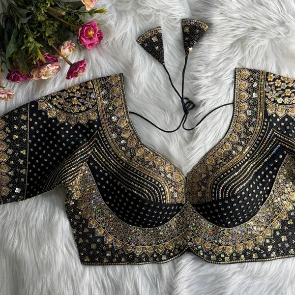 Black_Designer_Bridal_Blouse_For_Women