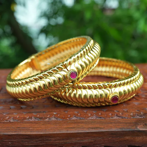 Gold_Premium_Shindeshahi_Tode_Bangles_For_Women
