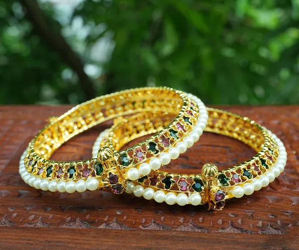 Gold_Premium_Pearl_Bangles_For_Women