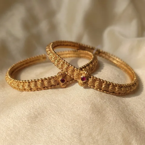 Gold_Premium_Copper_Bangles_For_Women